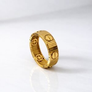 Bague style love illimité d’or 18k, taille 7, 3.75g