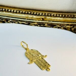 Pendentif main de fatma d’or 18k, 0.90g