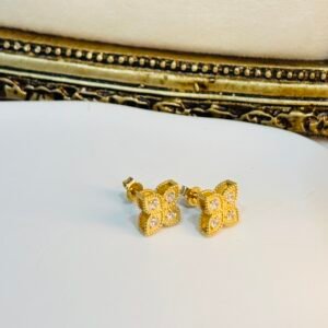 Boucles d’oreilles fleurs d’or 18k, 2.99g