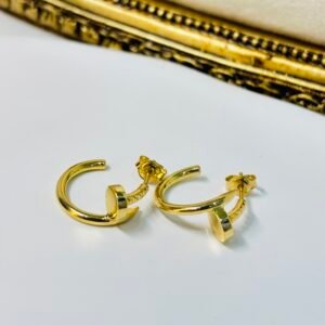 Boucles d’oreilles d’or 18k clou , 3.26g