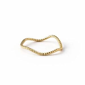 Bague fine d’or 18k, taille 6, 0.84g