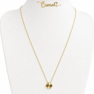 Collier d’or 18k , trèfle attaché de 8mm (petit) , 1.49g