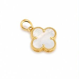 Pendentif d’or 18k, trèfle avec nacre, 12mm